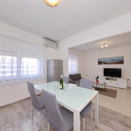 Apartment Mirela ซาดาร์ ภายนอก รูปภาพ
